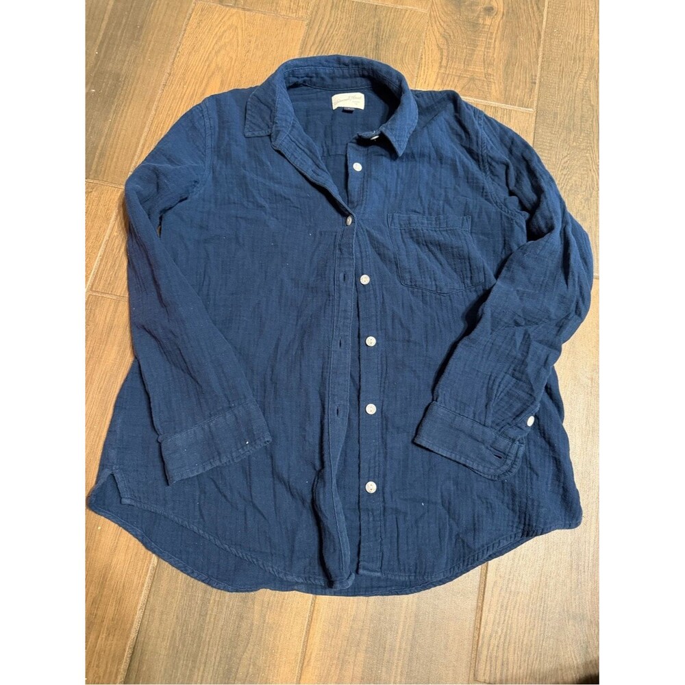 Universal Thread Navy Blue Button-Down Shirt
